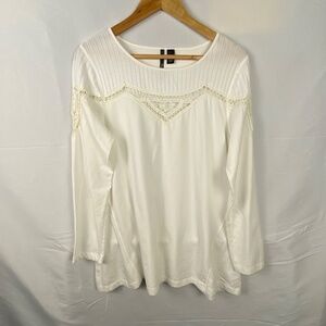 Skye's the Limit long sleeve T shirt off white size Large cutout lace scoop neck